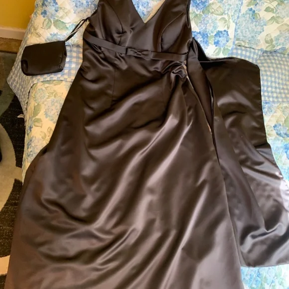 Prom Dress - Picture 2 of 3